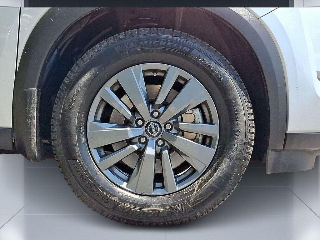 used 2022 Nissan Pathfinder car, priced at $26,000