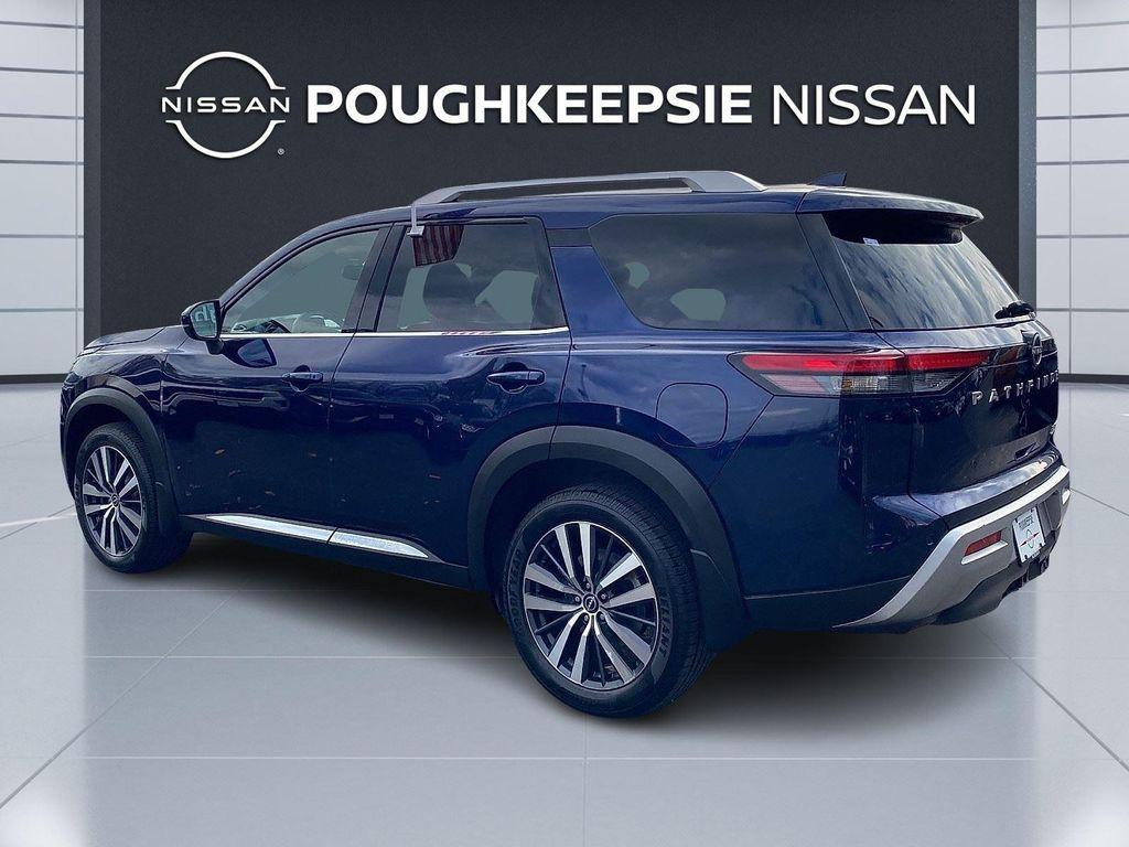 used 2022 Nissan Pathfinder car, priced at $24,495