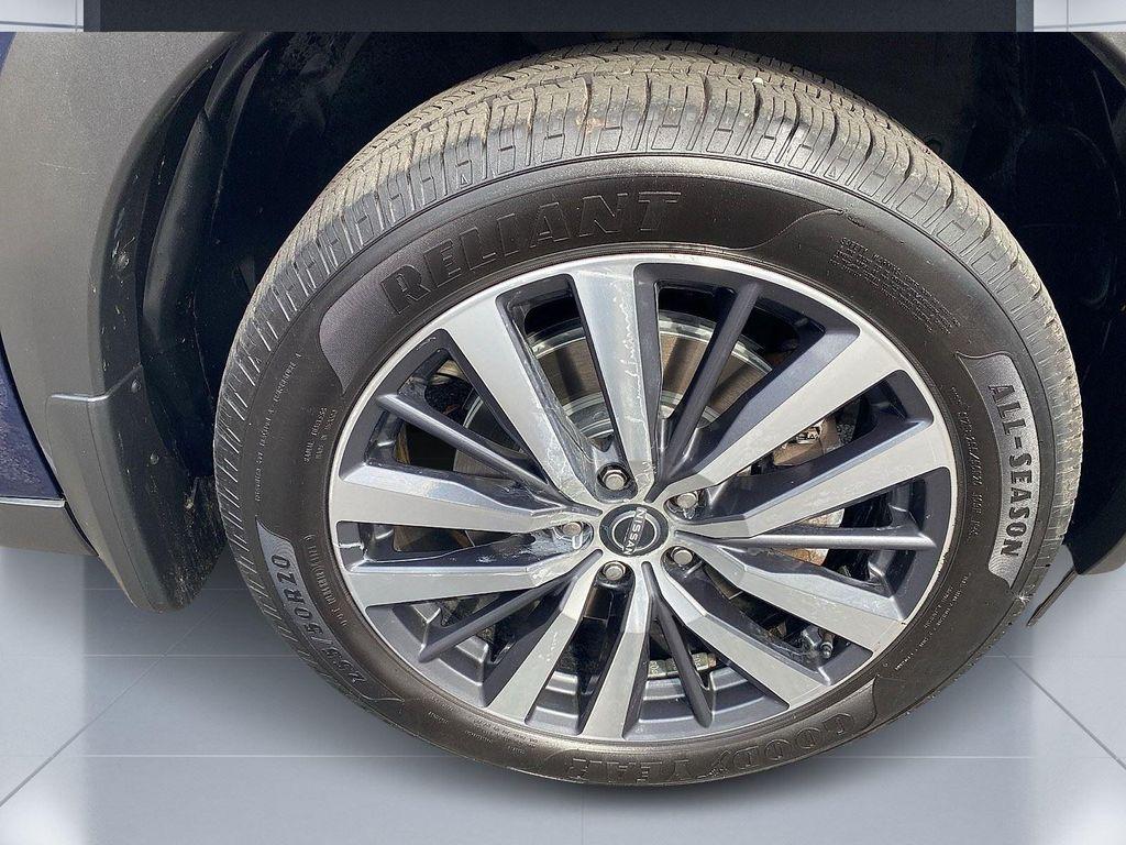 used 2022 Nissan Pathfinder car, priced at $24,495