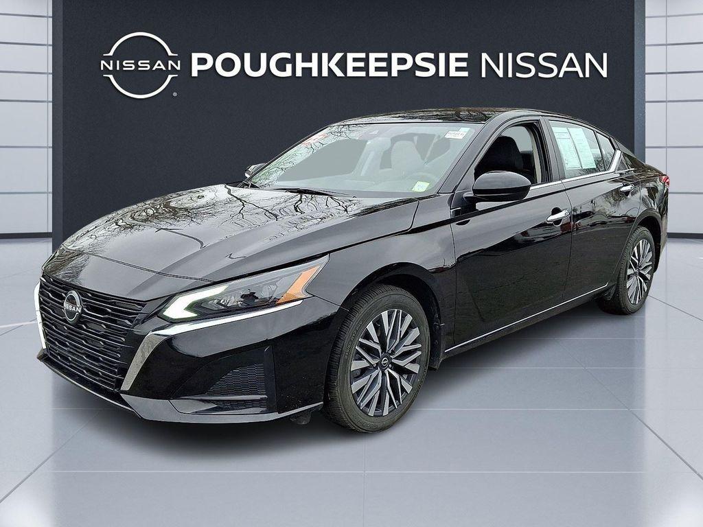 used 2023 Nissan Altima car, priced at $21,995