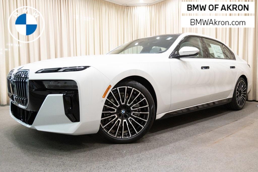new 2025 BMW 760 car, priced at $129,905