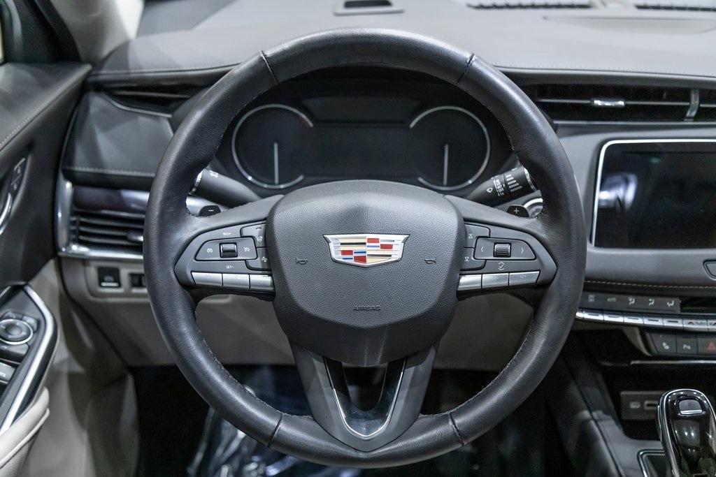 used 2022 Cadillac XT4 car, priced at $23,663