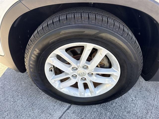 used 2014 Kia Sorento car, priced at $8,226