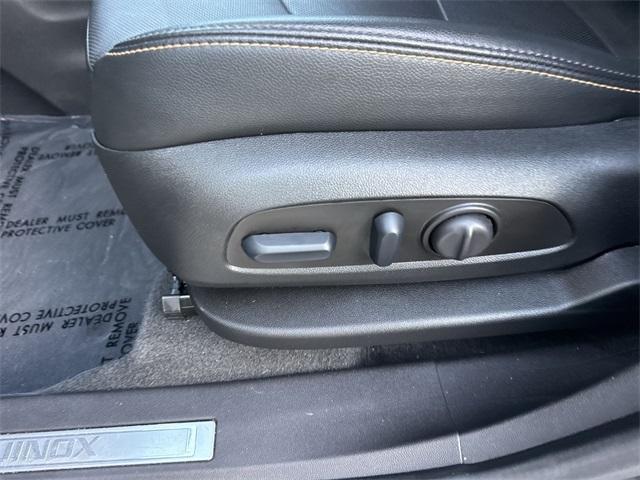 used 2024 Chevrolet Equinox car, priced at $21,997