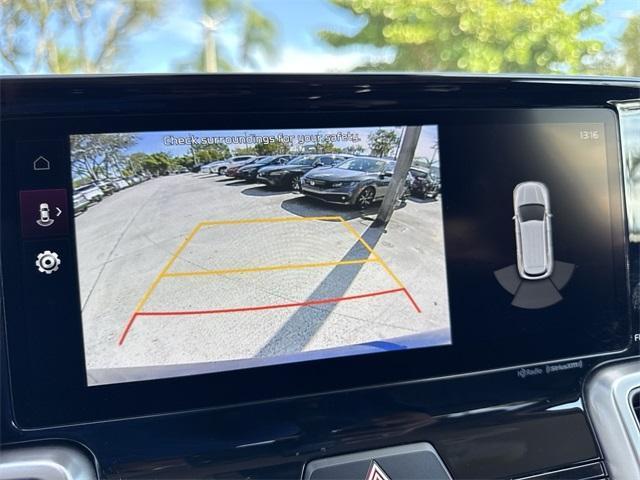 used 2023 Kia Sorento car, priced at $25,999