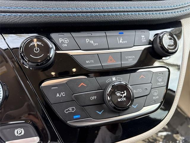 used 2021 Chrysler Pacifica Hybrid car, priced at $22,833