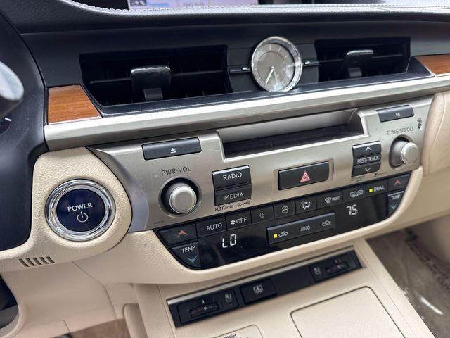 used 2013 Lexus ES 300h car, priced at $15,886