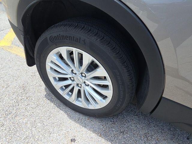 used 2024 Cadillac XT4 car, priced at $30,593