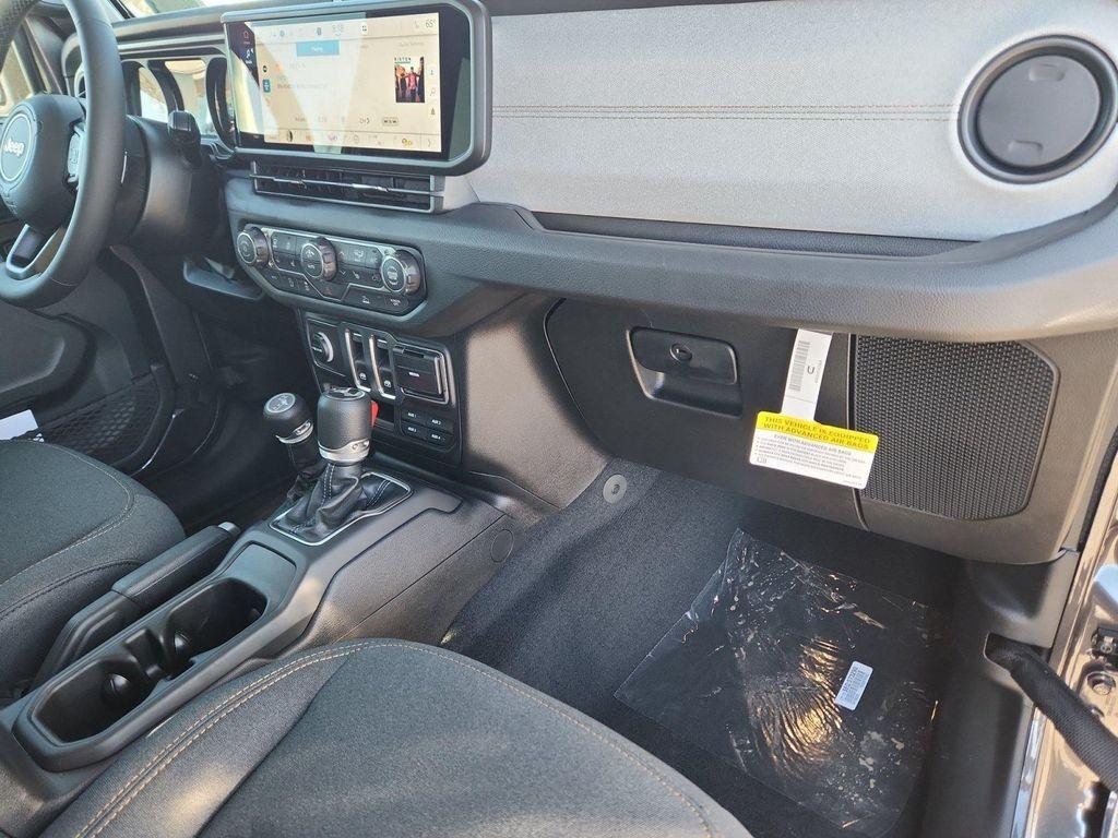 new 2026 Jeep Wrangler car, priced at $43,889
