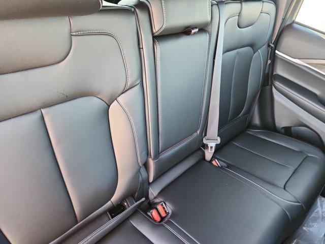 new 2025 Jeep Grand Cherokee car, priced at $45,960