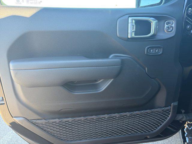 new 2026 Jeep Wrangler car, priced at $47,032