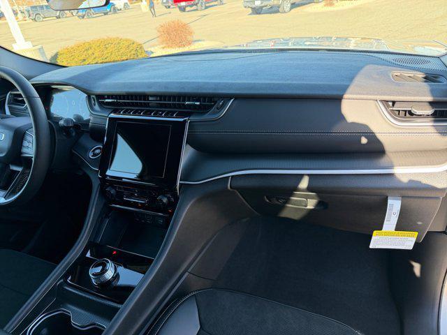 new 2025 Jeep Grand Cherokee L car, priced at $41,801