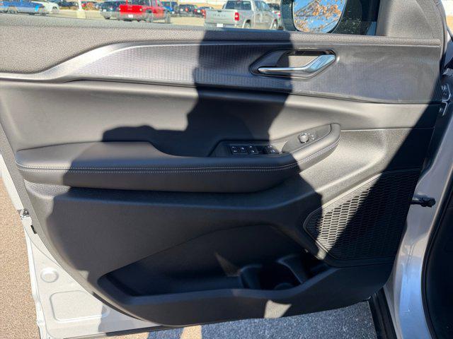 new 2025 Jeep Grand Cherokee L car, priced at $41,801