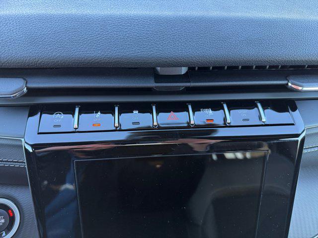 new 2025 Jeep Grand Cherokee car, priced at $40,501