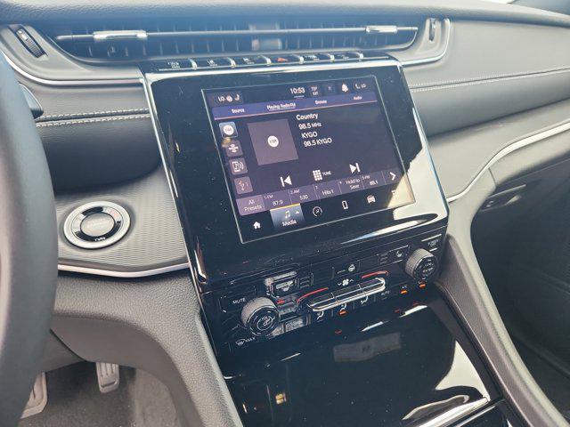 new 2025 Jeep Grand Cherokee L car, priced at $42,590