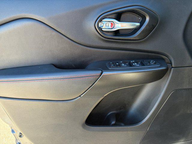 used 2015 Jeep Cherokee car, priced at $6,998