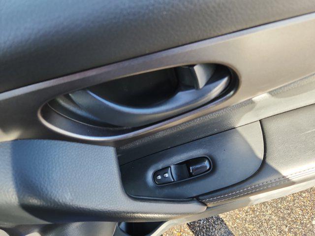 used 2021 Nissan Rogue Sport car, priced at $13,555