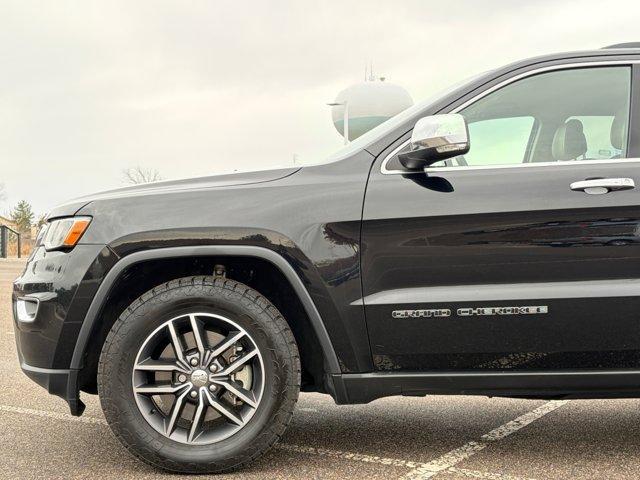used 2017 Jeep Grand Cherokee car, priced at $18,100