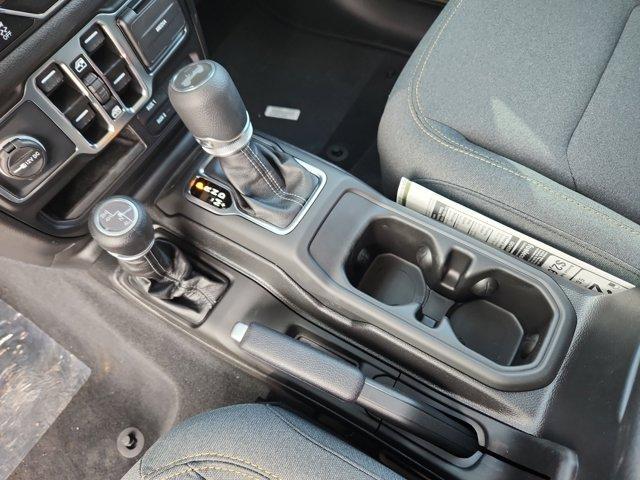 new 2025 Jeep Wrangler car, priced at $46,512