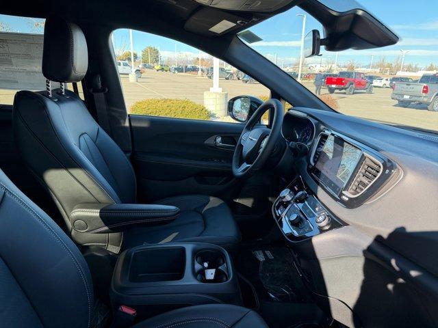 new 2026 Chrysler Voyager car, priced at $40,365