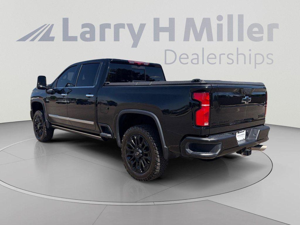 used 2025 Chevrolet Silverado 2500 car, priced at $61,998