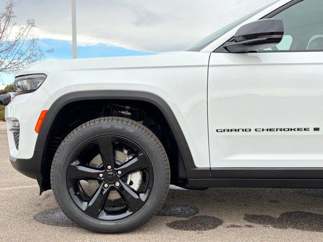 new 2025 Jeep Grand Cherokee car, priced at $42,802