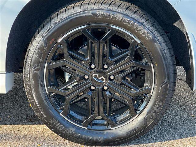 new 2026 INFINITI QX80 car, priced at $107,585