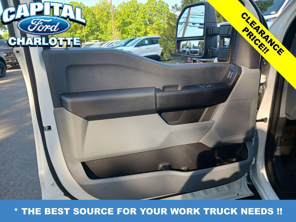 new 2024 Ford F-450 car