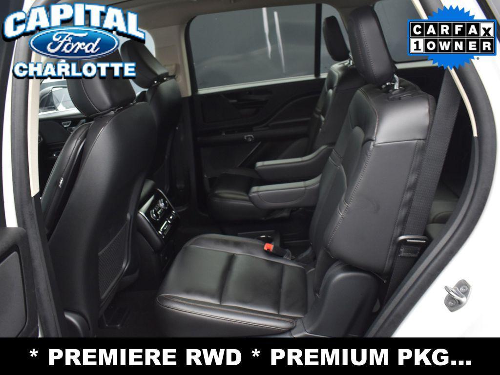 used 2024 Lincoln Aviator car, priced at $35,999