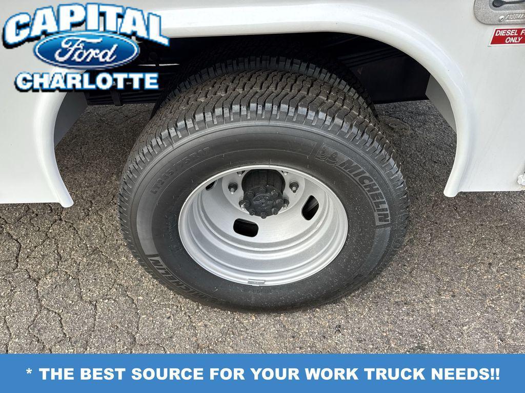 new 2025 Ford F-350 car, priced at $73,525