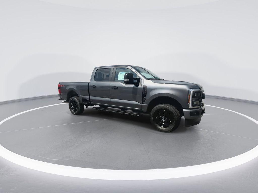 new 2025 Ford F-250 car