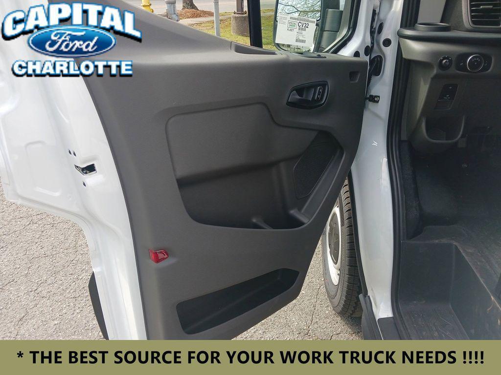 new 2025 Ford Transit-250 car