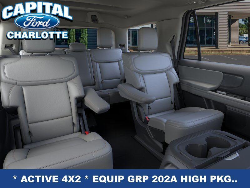 new 2025 Ford Expedition car, priced at $62,999
