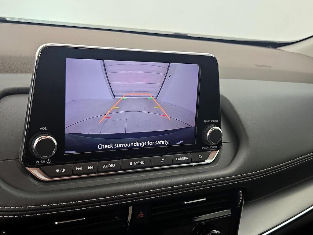 2022 Gray Nissan Rogue