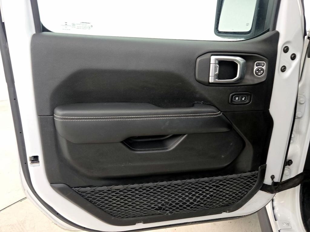 used 2022 Jeep Gladiator car, priced at $33,998