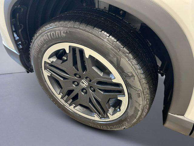 new 2026 Honda Pilot car, priced at $54,245