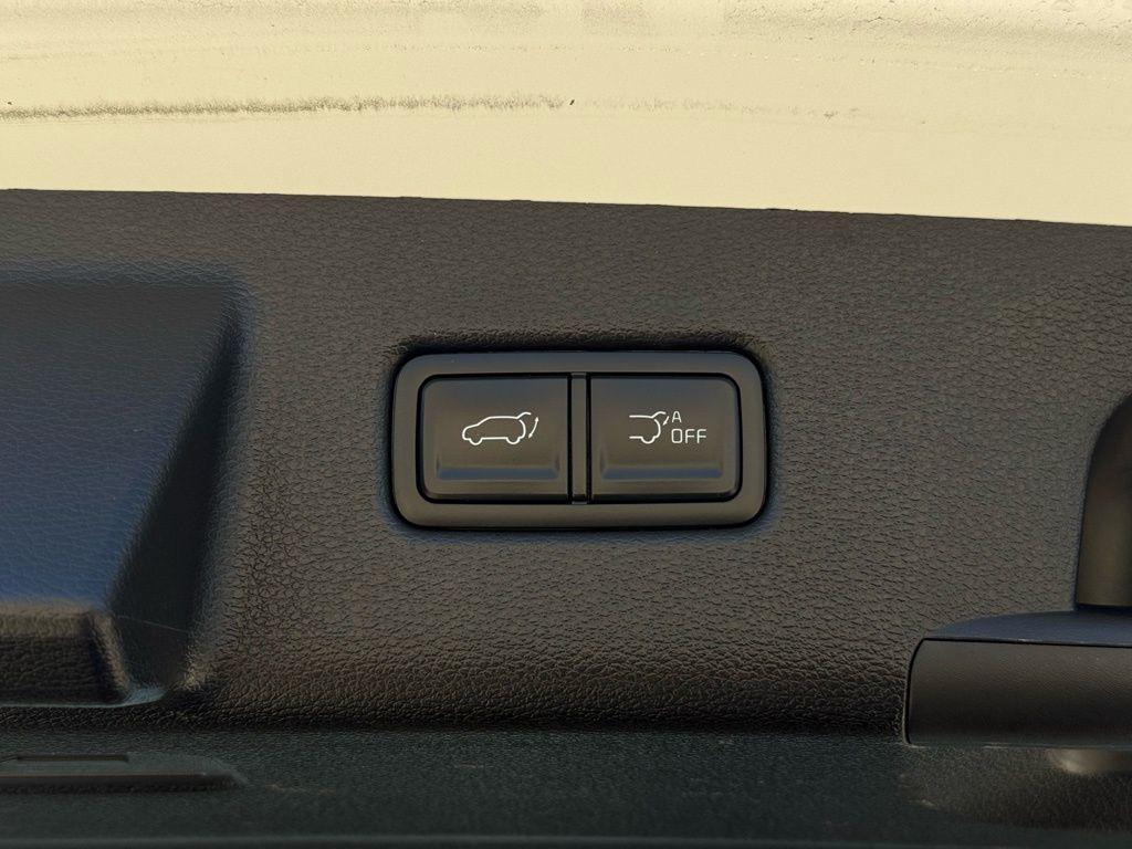 used 2023 Kia Telluride car, priced at $37,697