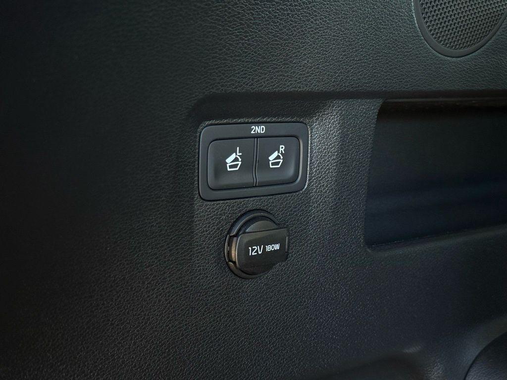 used 2023 Kia Telluride car, priced at $37,697