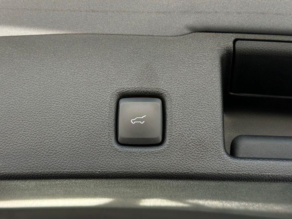 used 2022 Ford Escape car, priced at $20,755