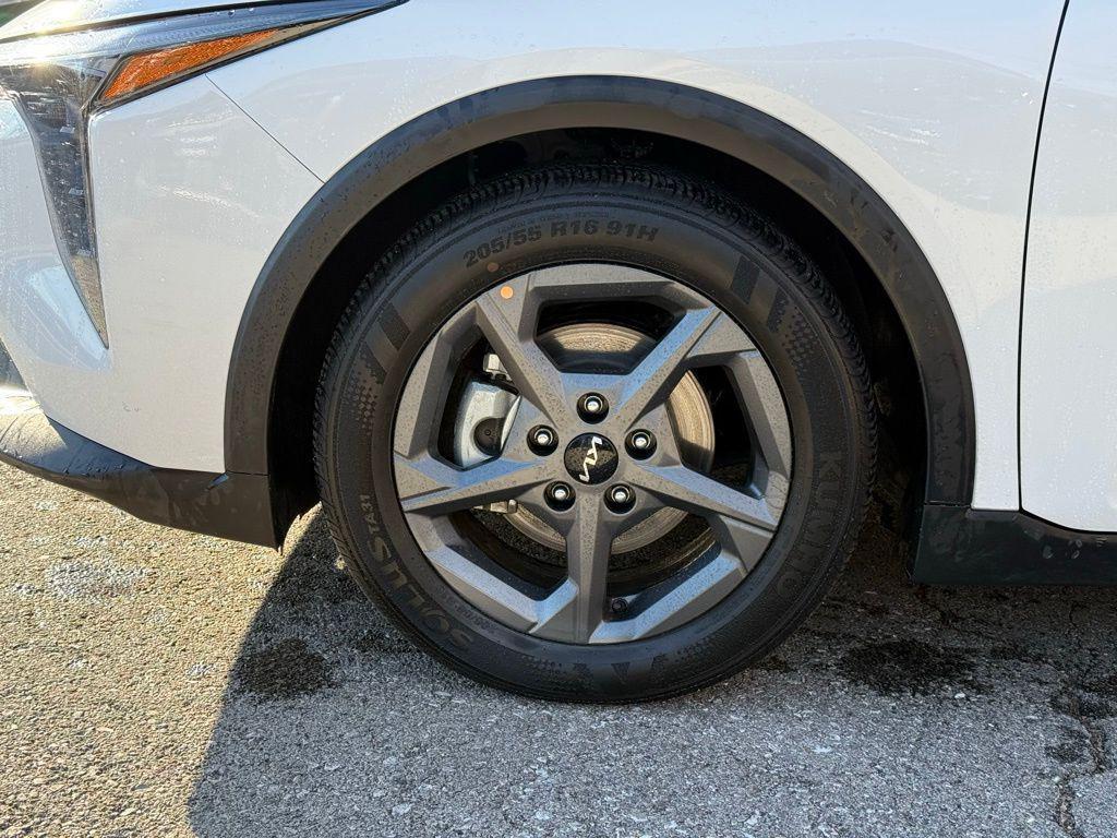 used 2025 Kia K4 car, priced at $20,000