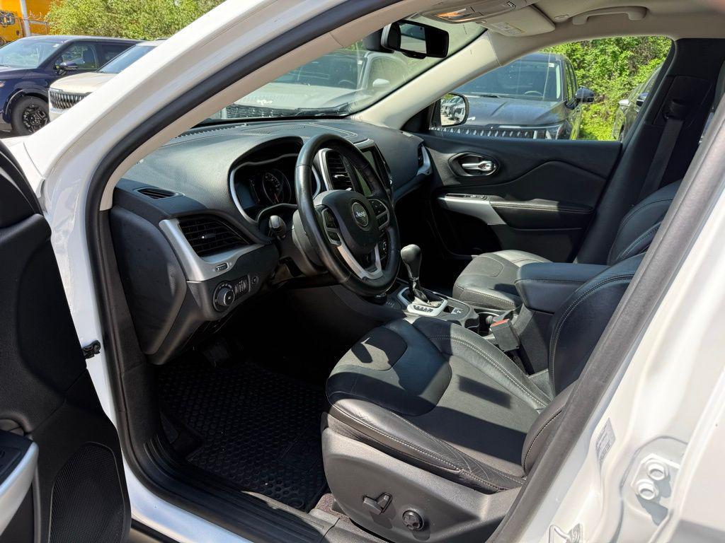 used 2018 Jeep Cherokee car, priced at $13,761