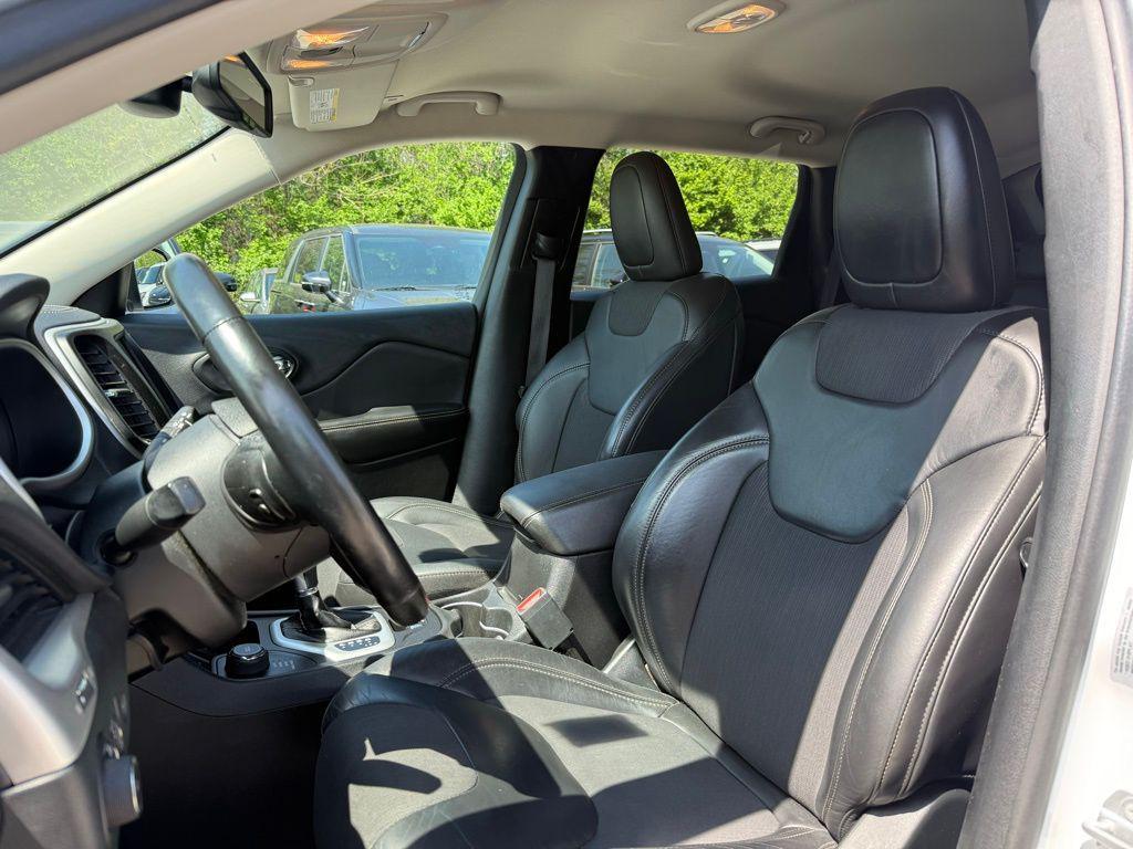 used 2018 Jeep Cherokee car, priced at $13,761