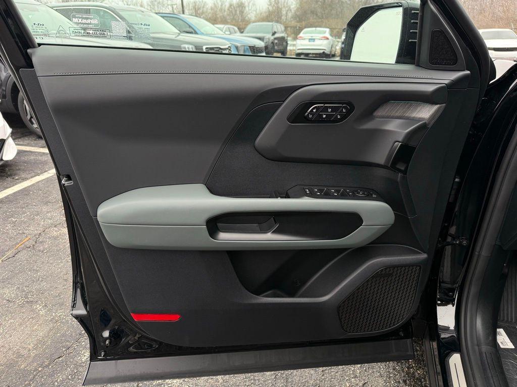 new 2027 Kia Telluride Hybrid car, priced at $61,085