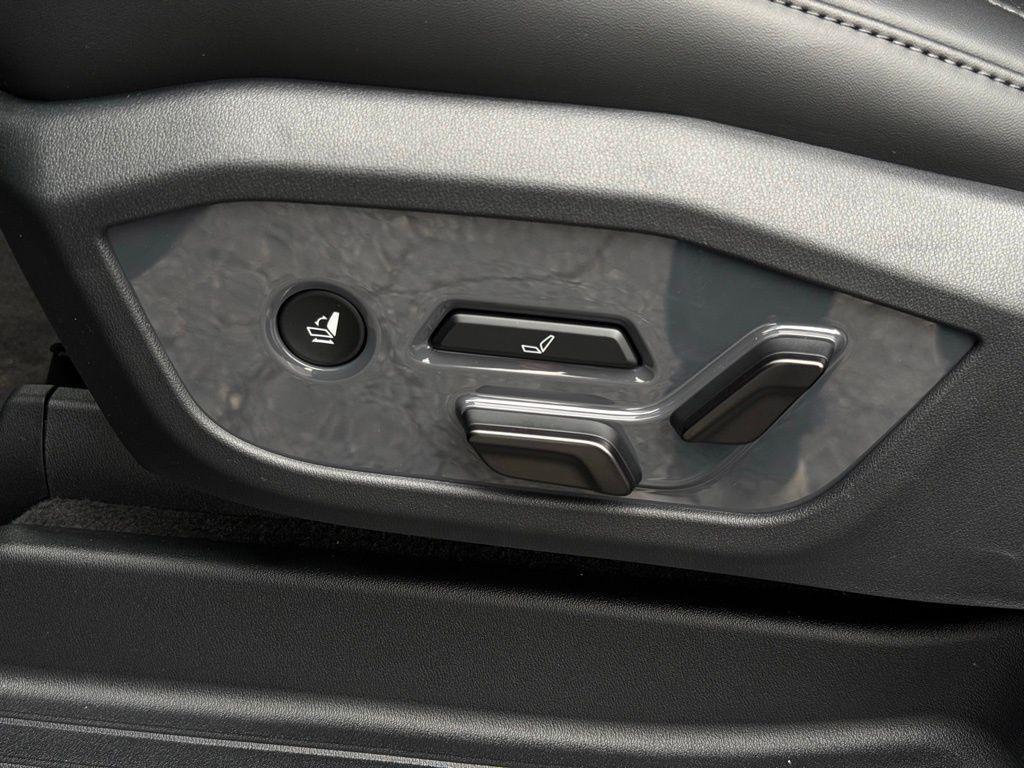 new 2027 Kia Telluride Hybrid car, priced at $61,085