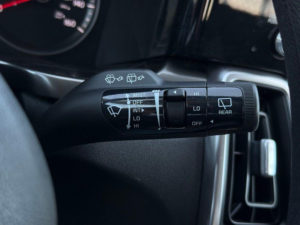 used 2023 Kia Sorento car, priced at $22,296