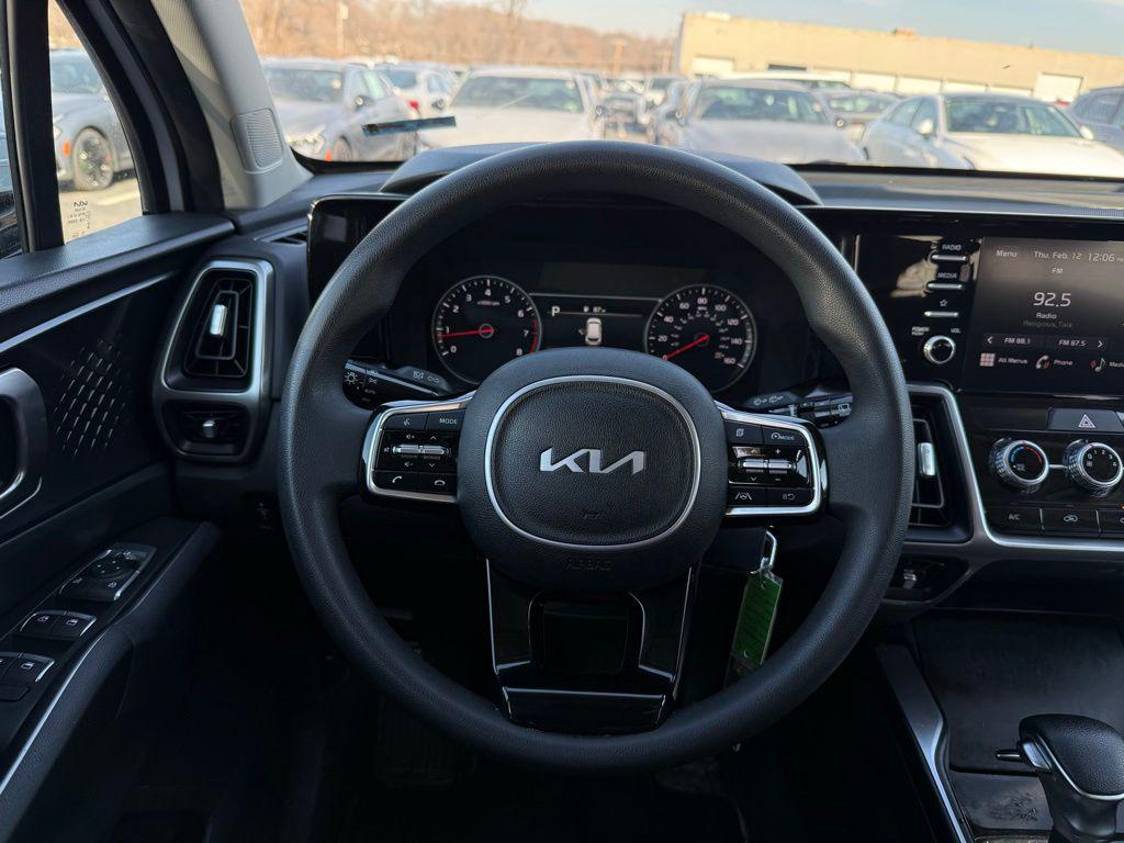 used 2023 Kia Sorento car, priced at $22,296