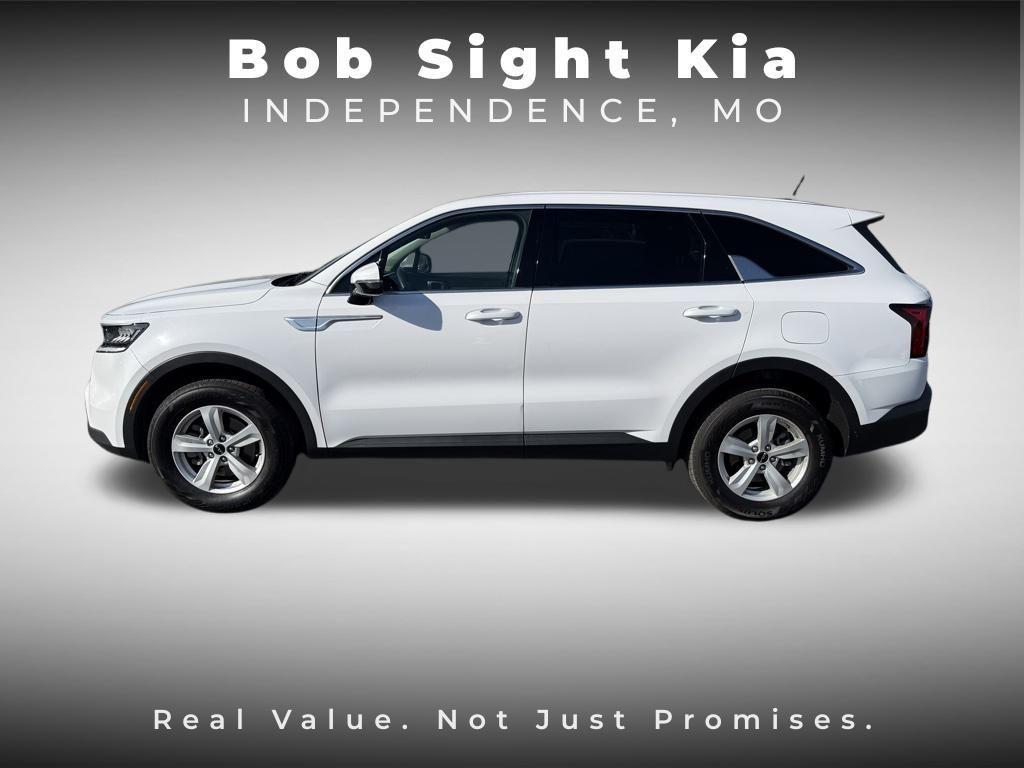 used 2023 Kia Sorento car, priced at $22,296