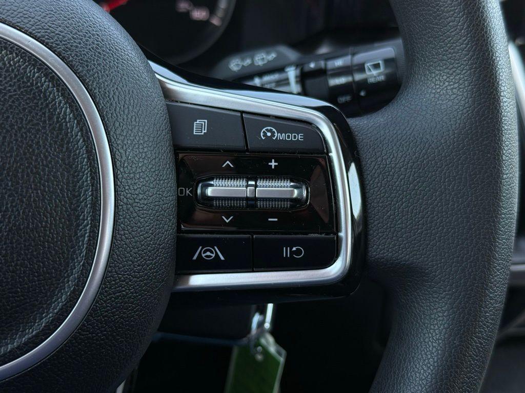 used 2023 Kia Sorento car, priced at $22,296