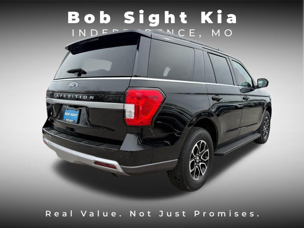 used 2024 Ford Expedition car, priced at $43,105