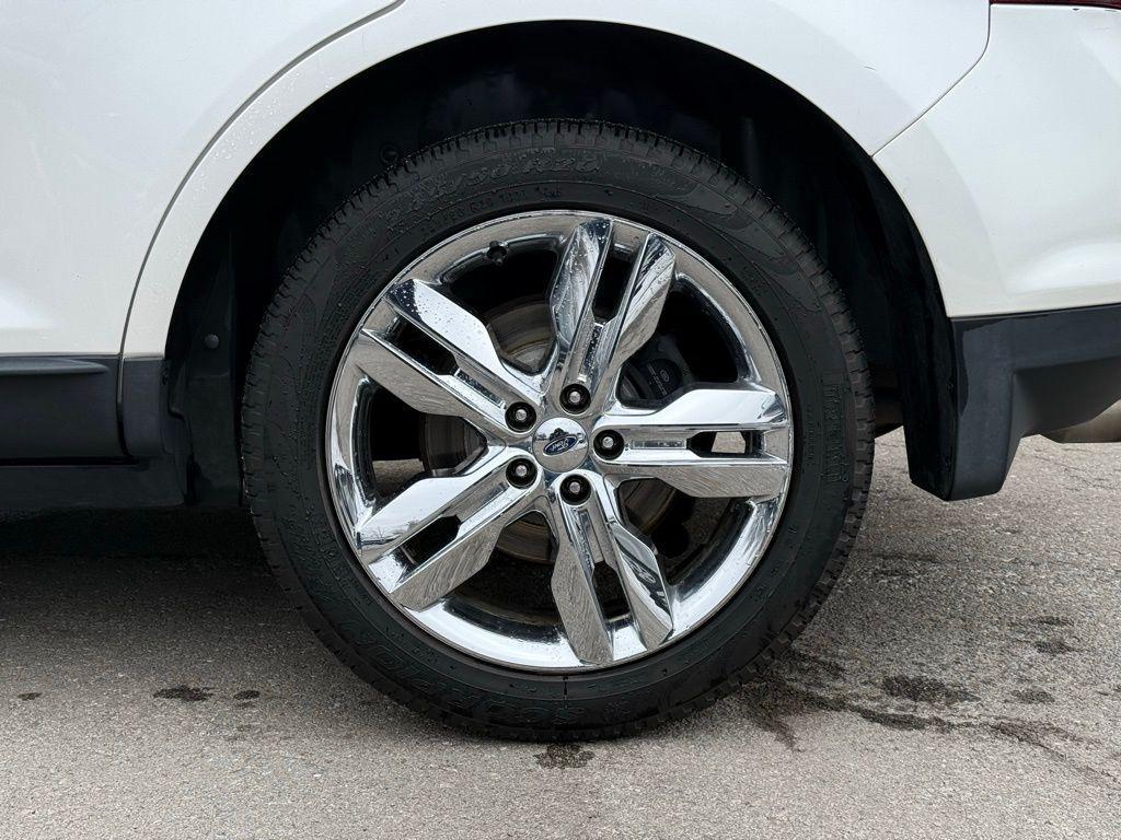 used 2013 Ford Edge car, priced at $5,896